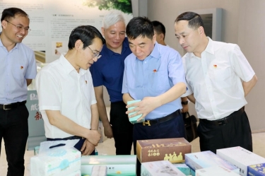 要聞 | 嘉興市委副書記、政法委書記帥燮瑯一行蒞臨景興紙業(yè)調(diào)研指導(dǎo)